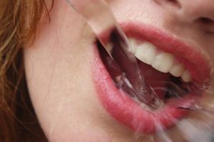 Почему сохнет во рту и как избавиться от неприятного симптома?