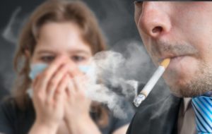 Можно ли курить, когда болит горло вред табачного дыма на слизистую горла